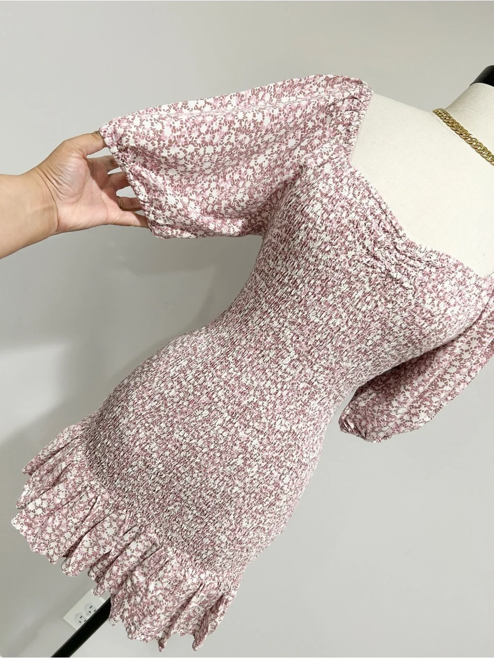 Smocked Pink Floral Mini Dress with Puff Sleeves - Picture 2 of 4